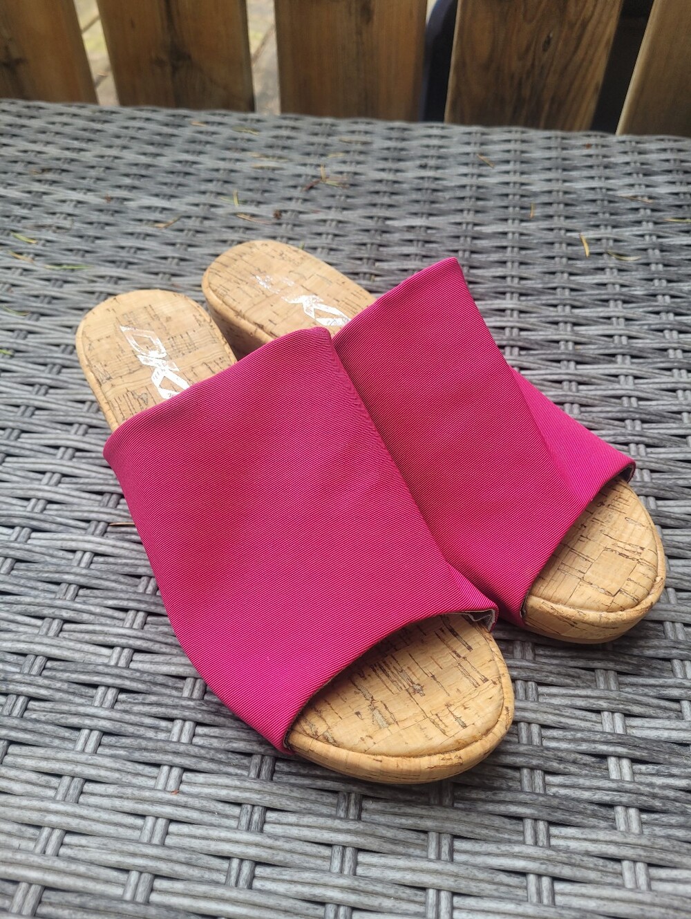 DKNY Fuschia Slide Sandals, Size 8